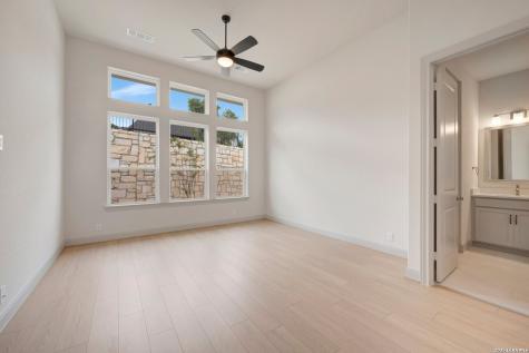 10027 Grandview Road Boerne TX 78006