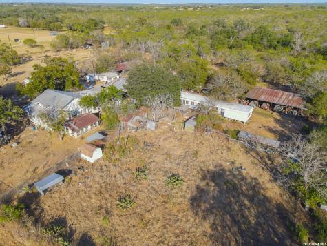 21190 Ernst Somerset TX 78069
