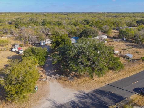 21190 Ernst Somerset TX 78069