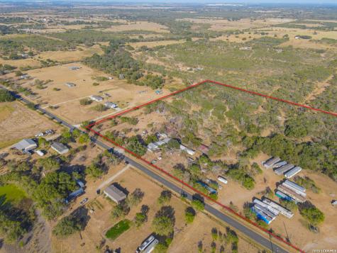 21190 Ernst Somerset TX 78069