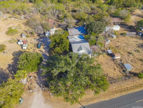 21190 Ernst Somerset TX 78069