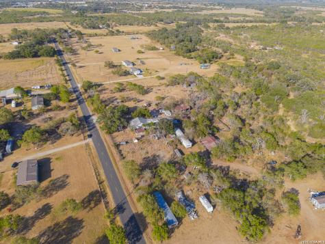 21190 Ernst Somerset TX 78069