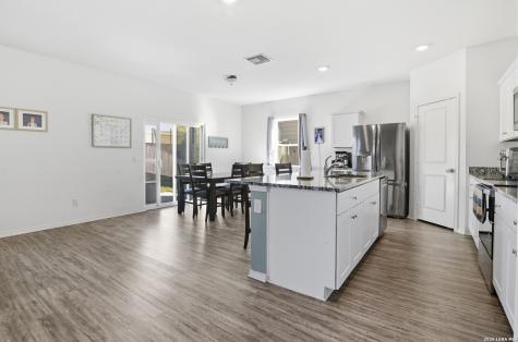 5122 Jovian San Antonio TX 78245