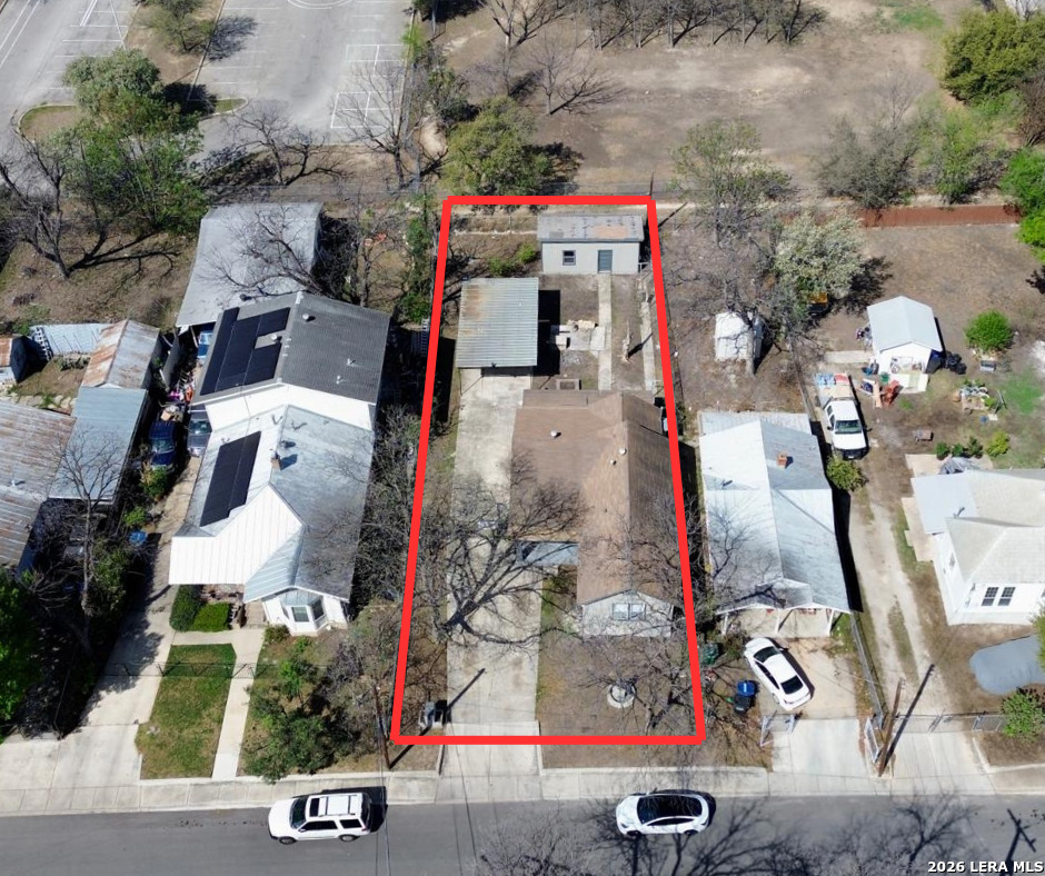 613 N Chupaderas San Antonio TX 78207