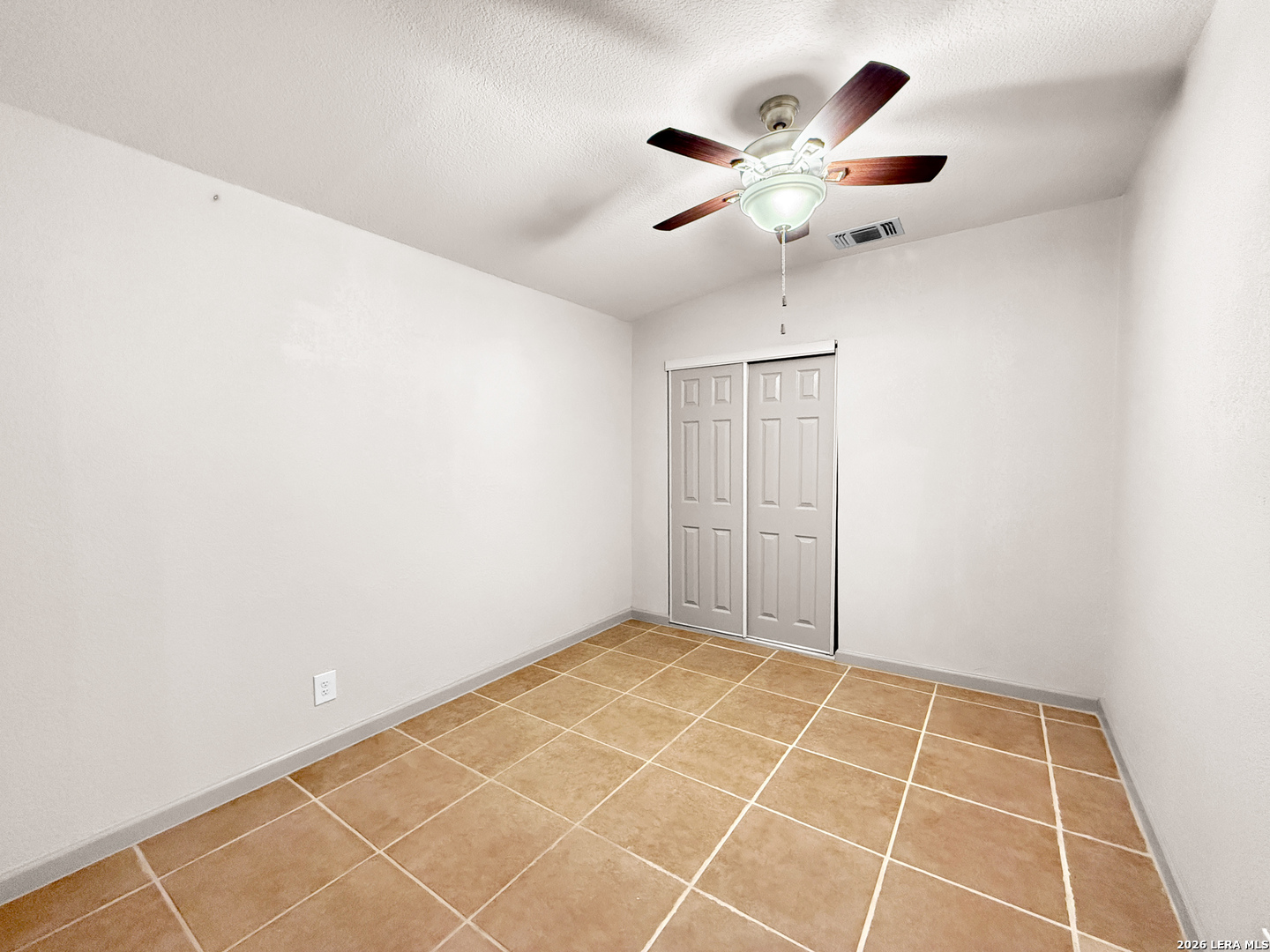 613 N Chupaderas San Antonio TX 78207