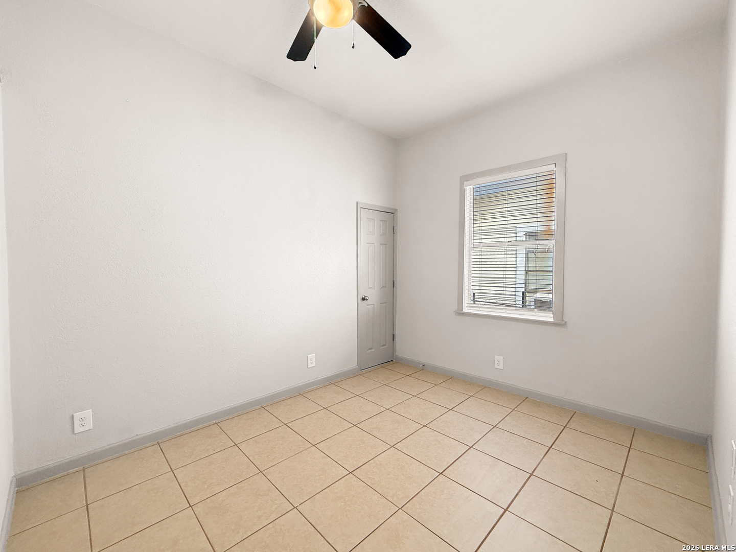 613 N Chupaderas San Antonio TX 78207