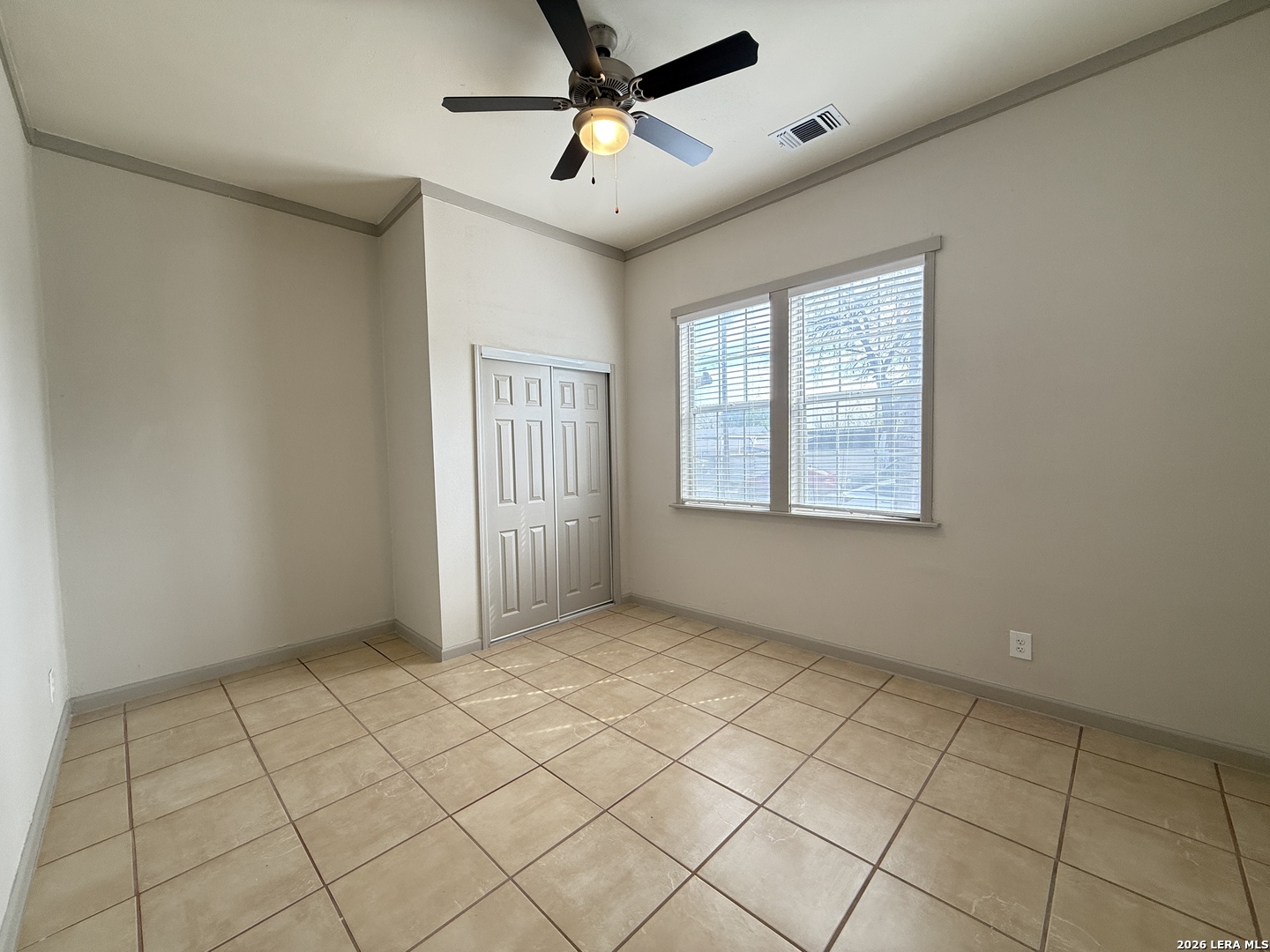 613 N Chupaderas San Antonio TX 78207