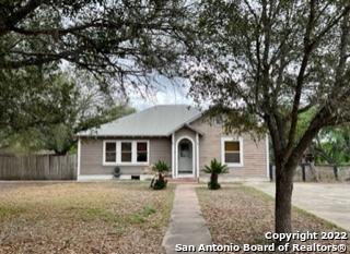 218 N Johnson Street Karnes City TX 78118