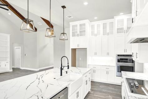 100 Hondo Ridge La Vernia TX 78121