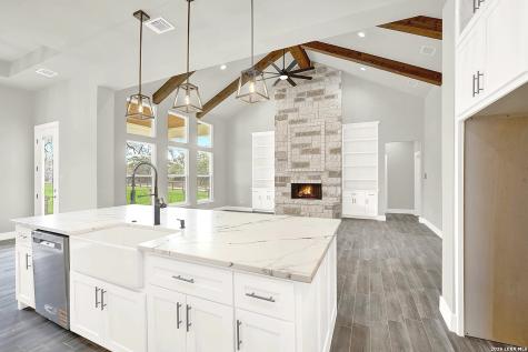 100 Hondo Ridge La Vernia TX 78121