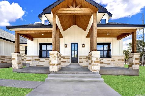 100 Hondo Ridge La Vernia TX 78121