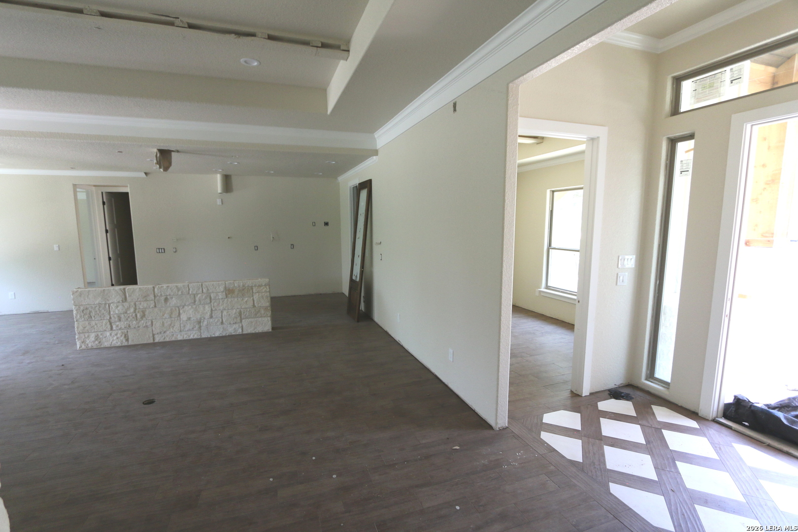 1114 Hummingbird Lane Adkins TX 78101