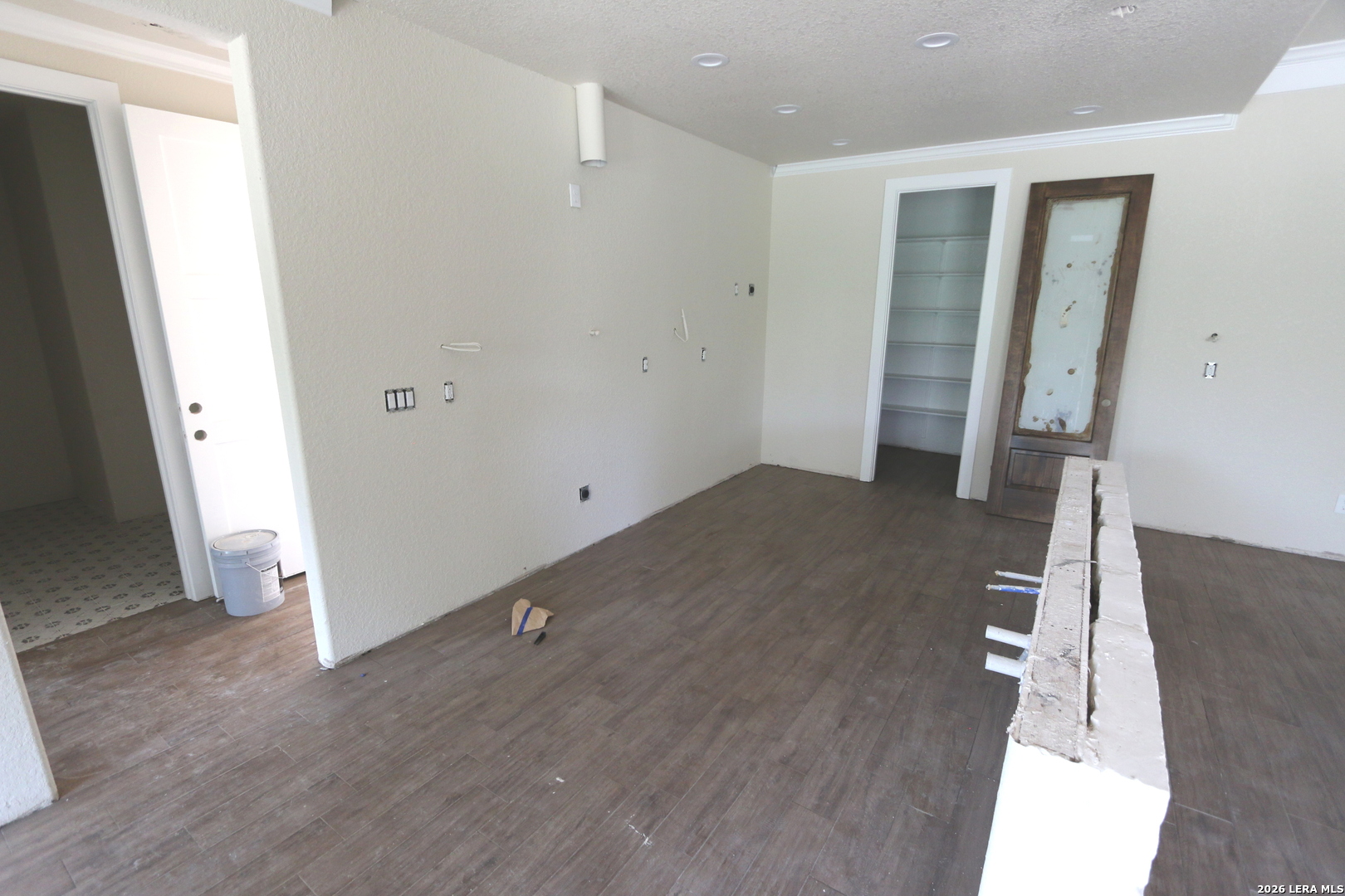 1114 Hummingbird Lane Adkins TX 78101