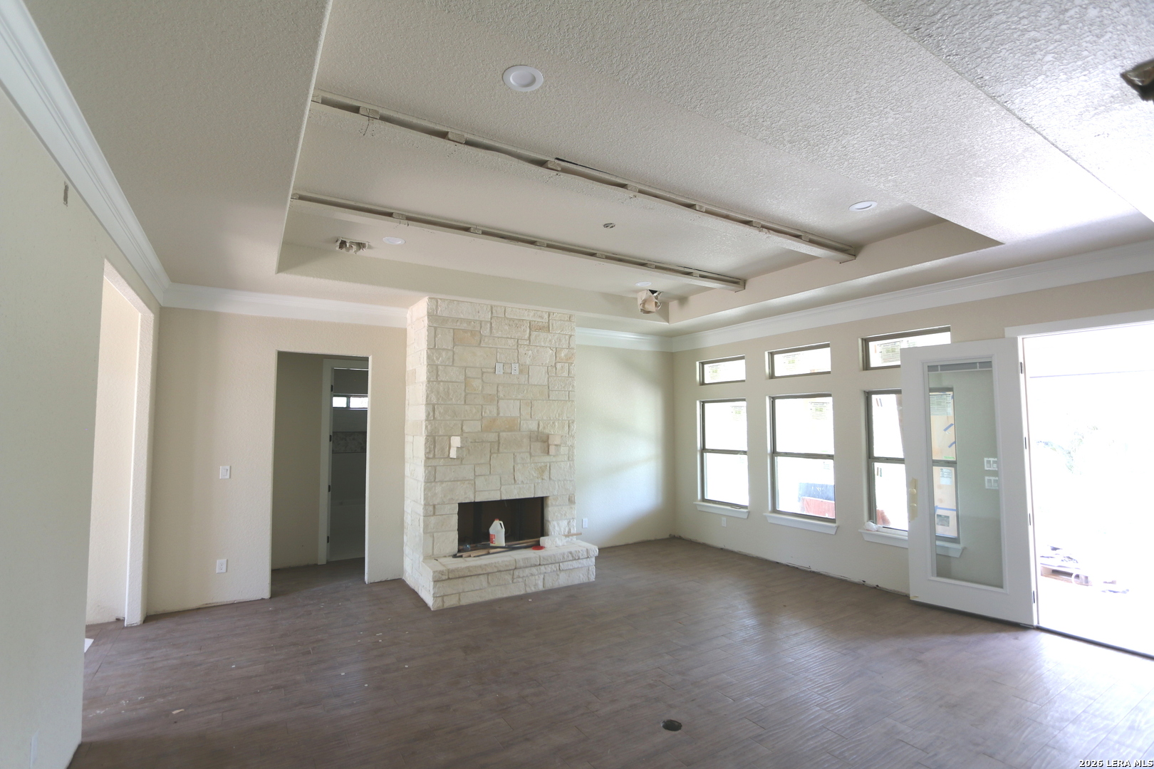 1114 Hummingbird Lane Adkins TX 78101