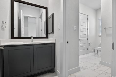 160 Pradera Ridge Floresville TX 78114