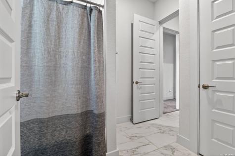 160 Pradera Ridge Floresville TX 78114