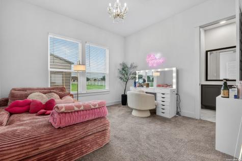 160 Pradera Ridge Floresville TX 78114