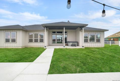160 Pradera Ridge Floresville TX 78114