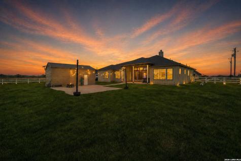 160 Pradera Ridge Floresville TX 78114