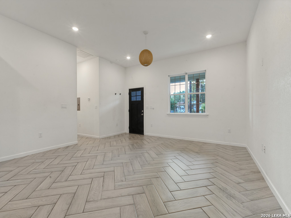 335 Kemper San Antonio TX 78207