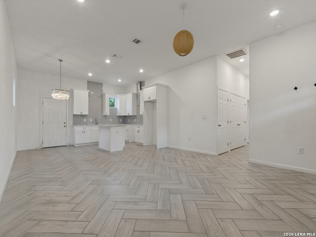 335 Kemper San Antonio TX 78207