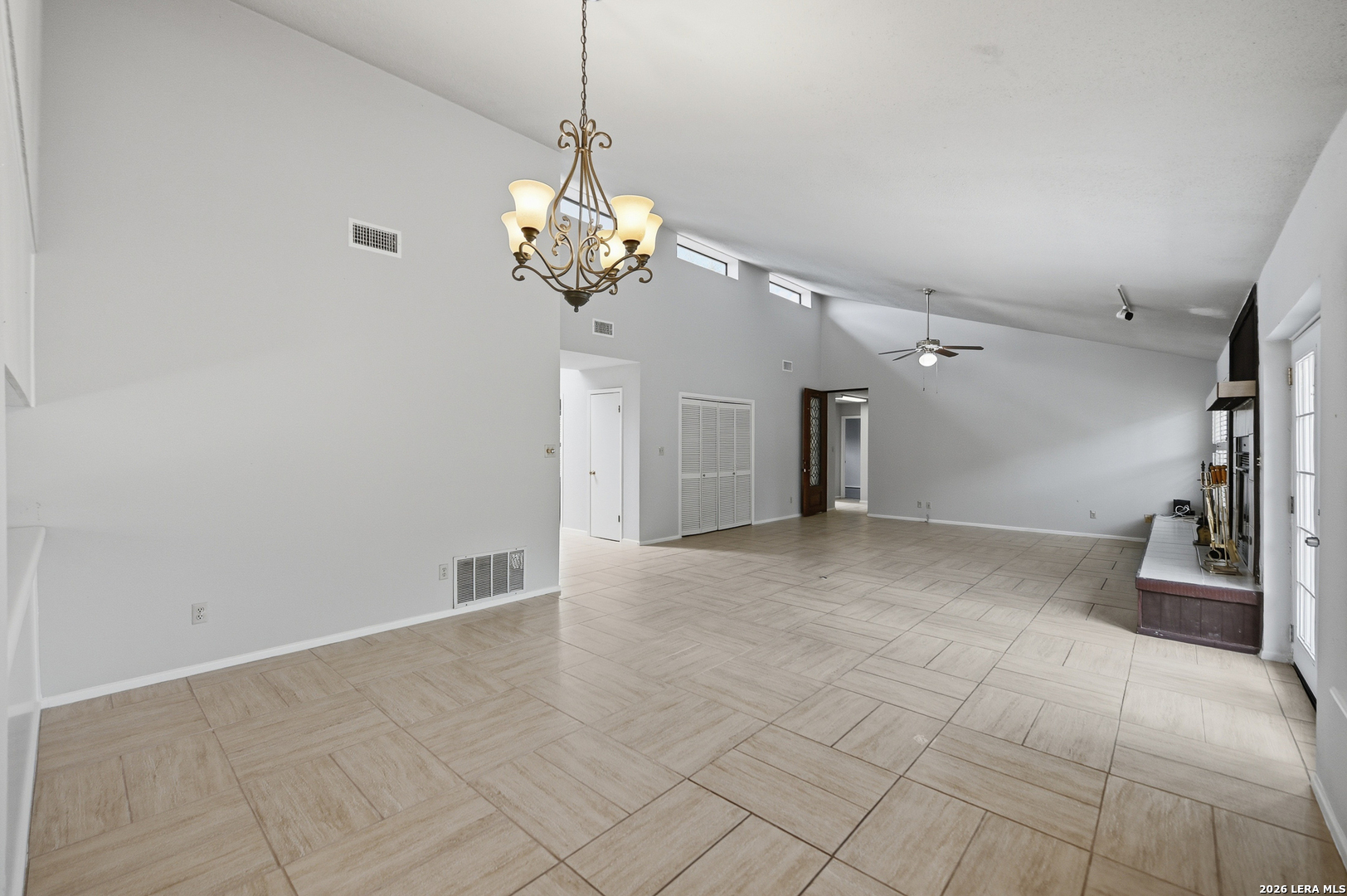 10914 Link San Antonio TX 78213