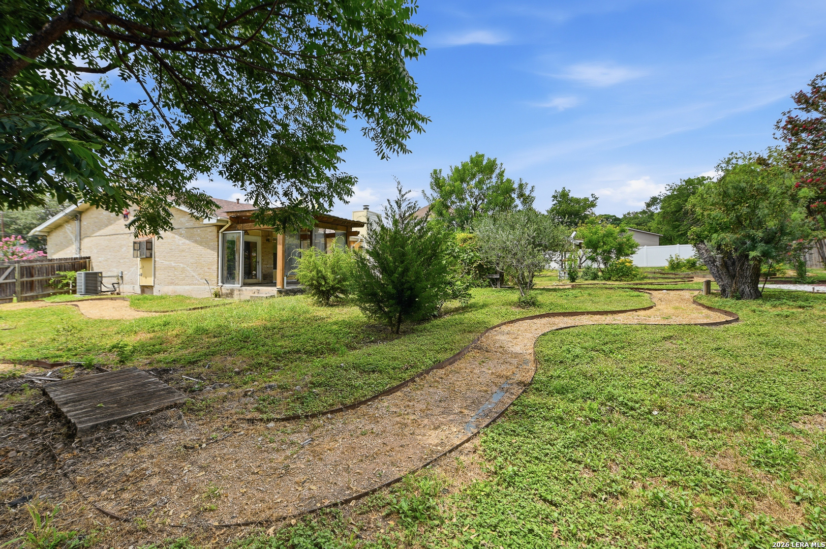 10914 Link San Antonio TX 78213
