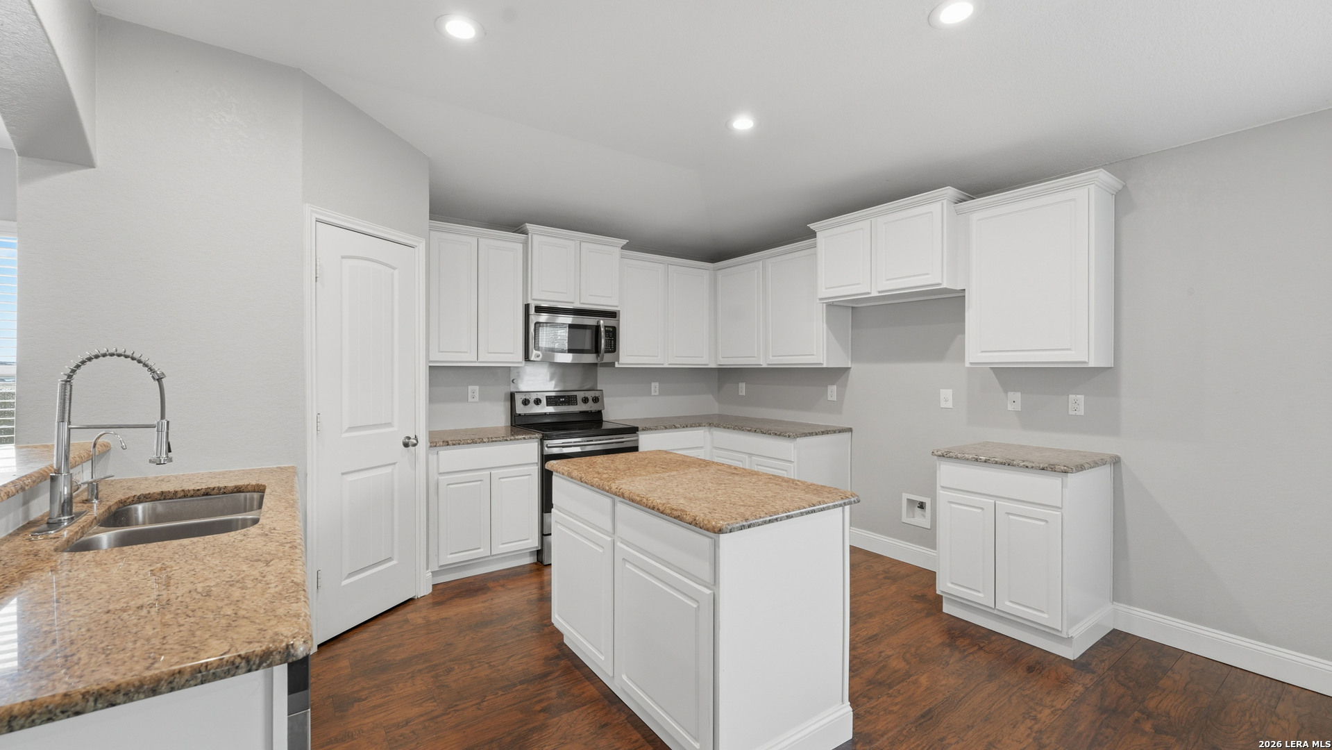 722 Wolfeton New Braunfels TX 78130