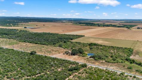 281 County Road 265 Hondo TX 78861