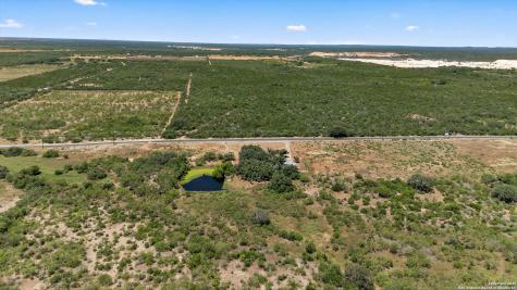 281 County Road 265 Hondo TX 78861