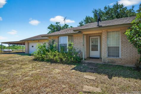 281 County Road 265 Hondo TX 78861