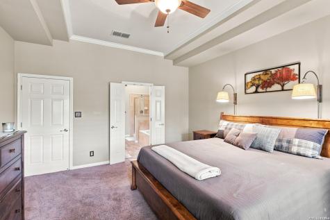27 Great Wood Hollywood Park TX 78232