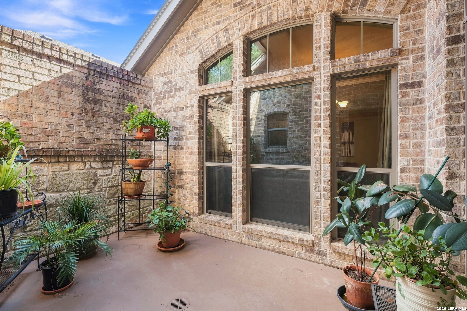 27 Great Wood Hollywood Park TX 78232