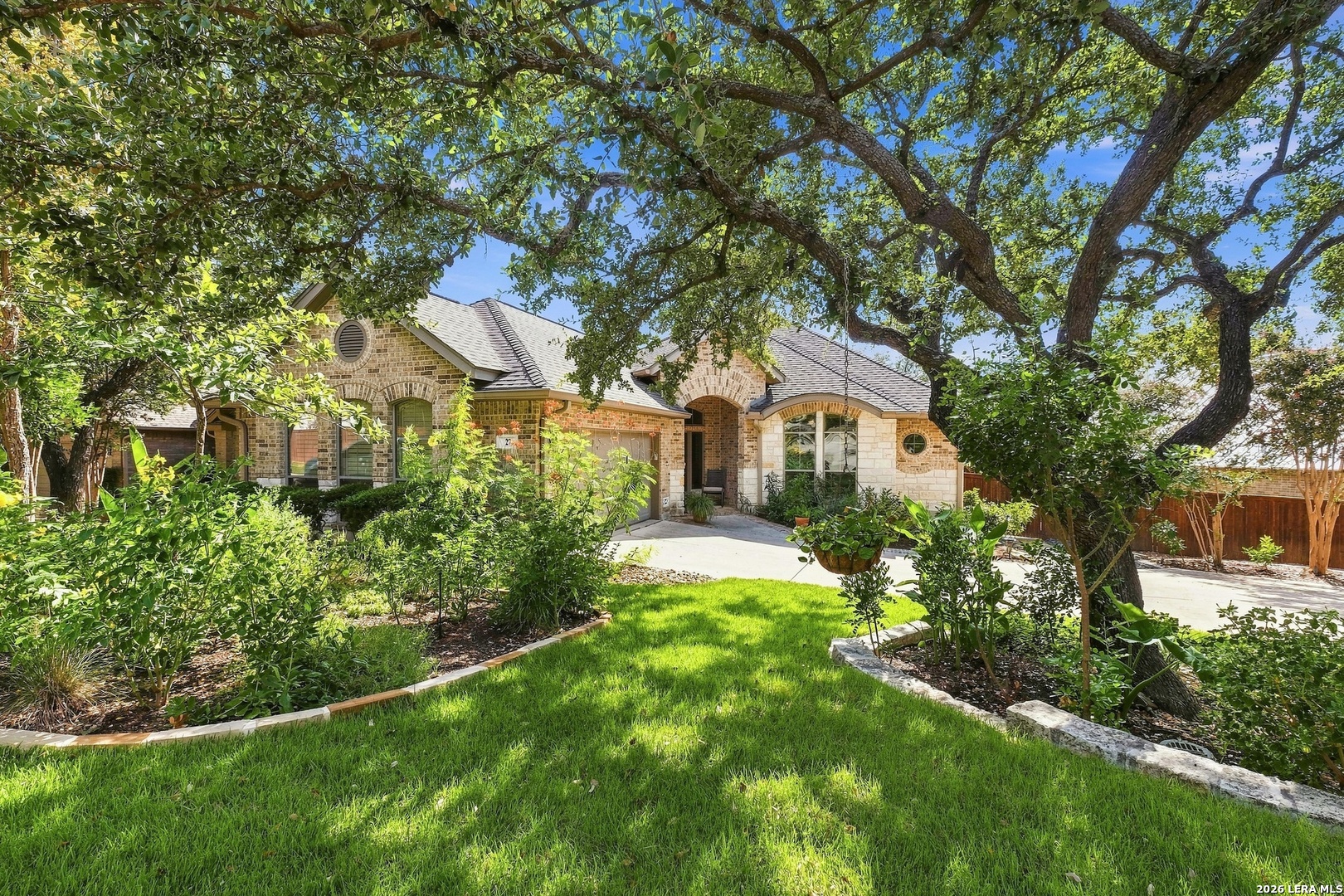 27 Great Wood Hollywood Park TX 78232