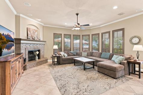 27 Great Wood Hollywood Park TX 78232