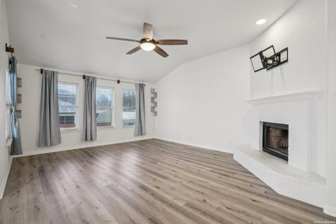 450 Turnberry Cibolo TX 78108