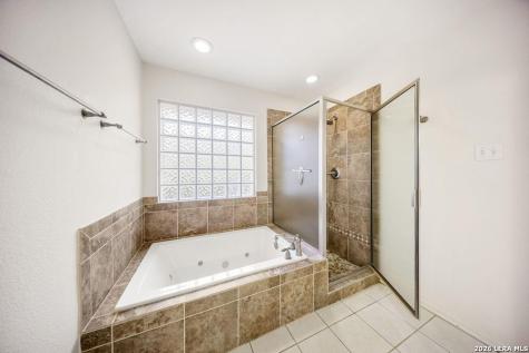 2231 Bentoak San Antonio TX 78248