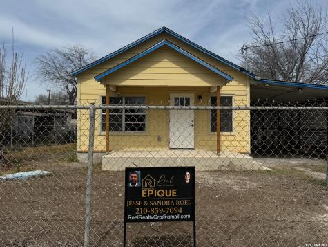 1409 Flanders San Antonio TX 78211