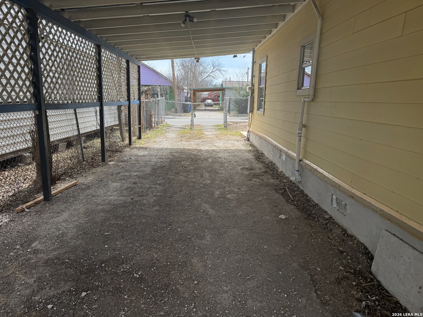 1409 Flanders San Antonio TX 78211