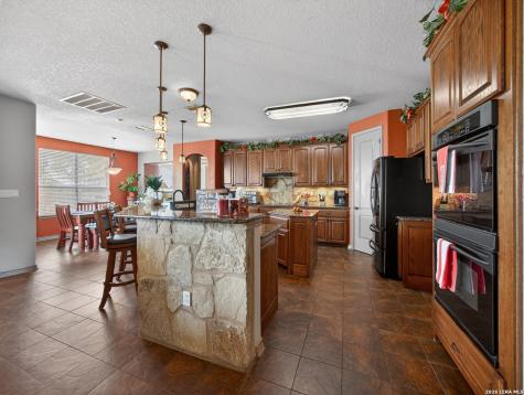 1691 Circle Acres Bulverde TX 78163