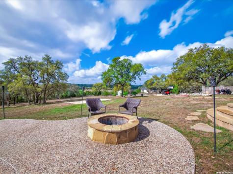 1691 Circle Acres Bulverde TX 78163