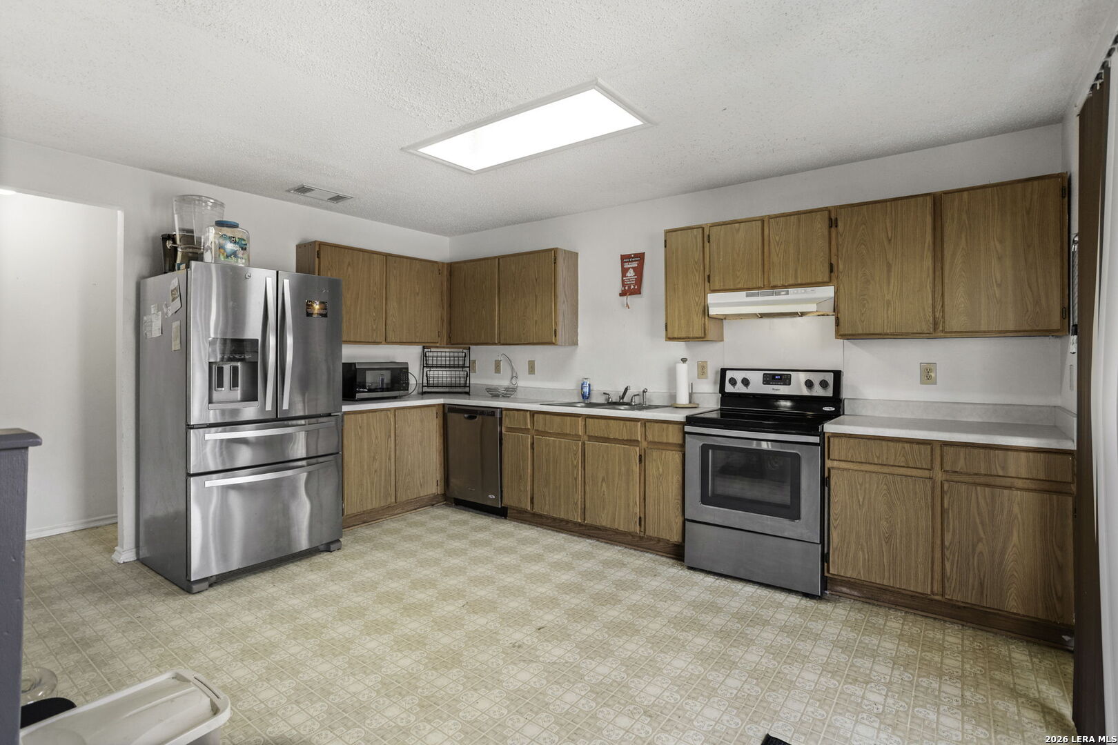 6811 Barton Rock San Antonio TX 78239