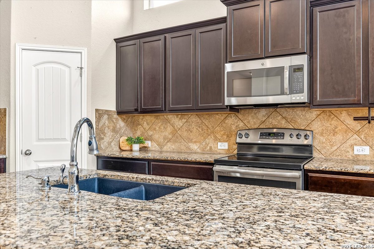 11726 Cayenne Canyon San Antonio TX 78245