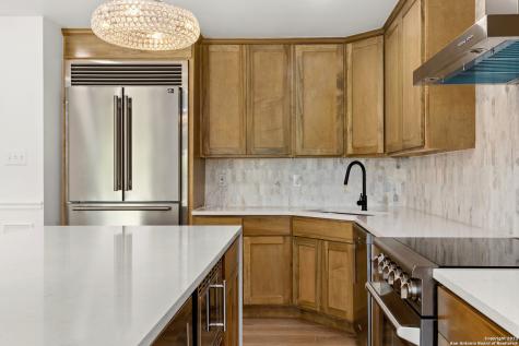 3815 W Songbird San Antonio TX 78229