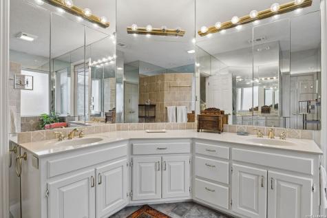 103 Granburg San Antonio TX 78218