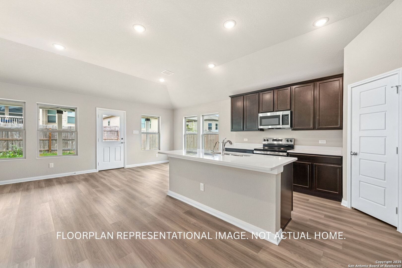 132 Greeley Drive Floresville TX 78114