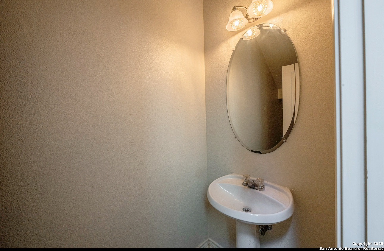 22215 Sausalito Court San Antonio TX 78258