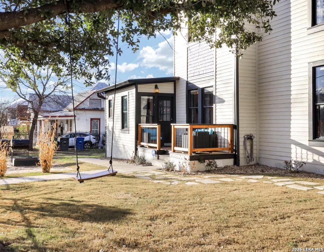 1003 N Hackberry Street San Antonio TX 78202