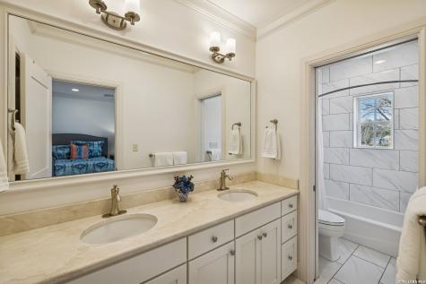 2319 Terminal Loop Mcqueeney TX 78123