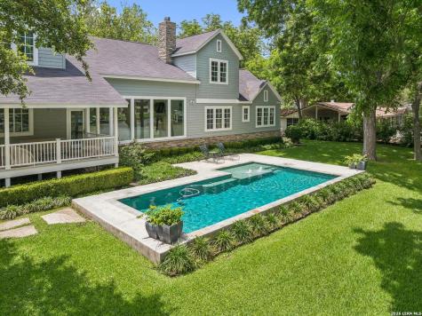 2319 Terminal Loop Mcqueeney TX 78123